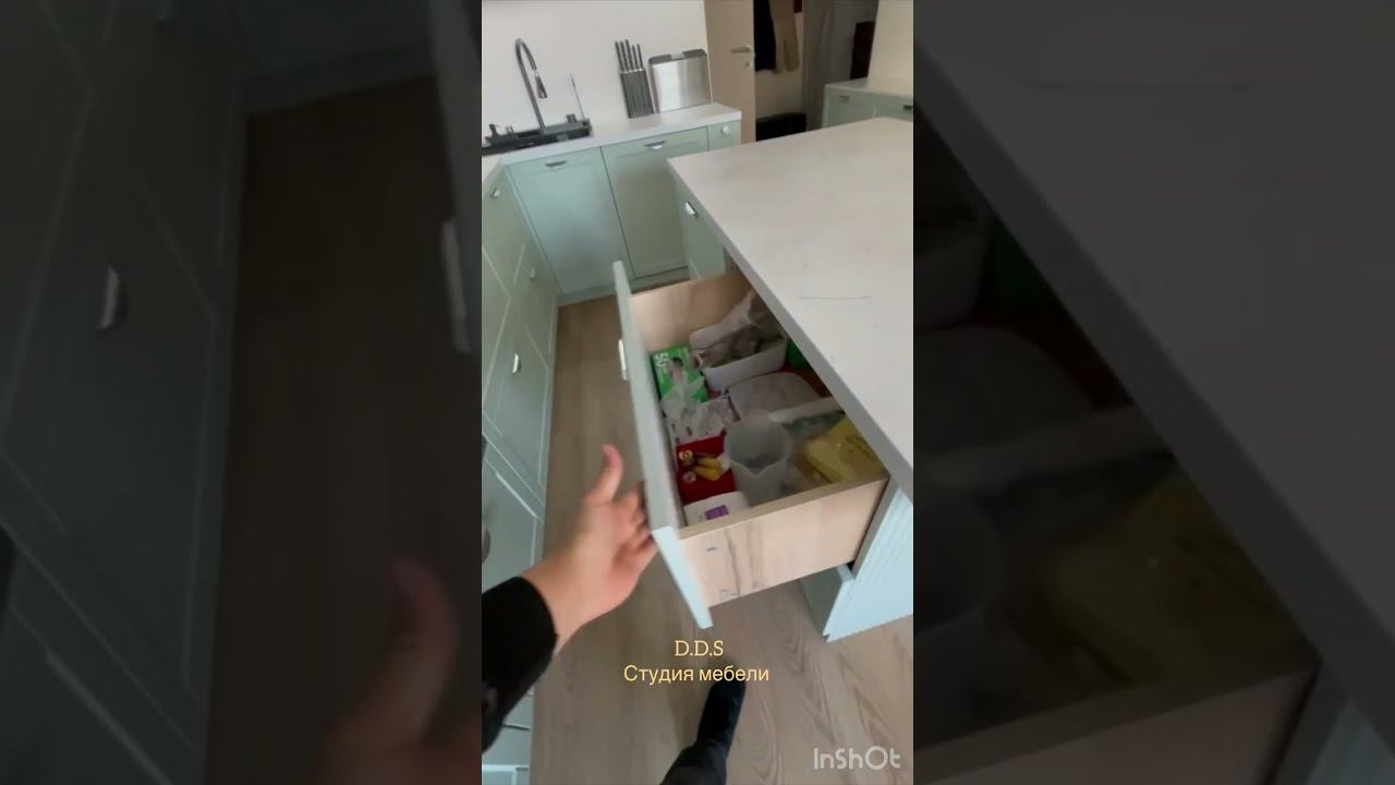 Классическая кухня с островом смотреть онлайн