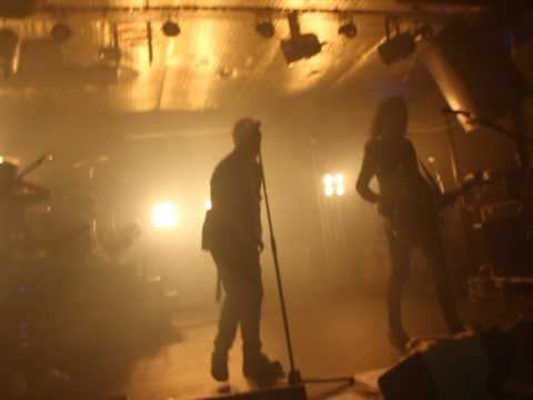 Глеб Самойлов & The Matrixx "Ковер вертолет" смотреть онлайн