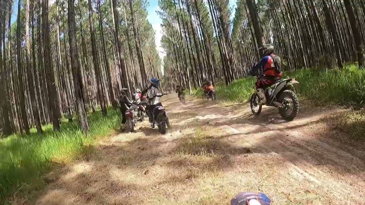 Riding with my dad and bumping into some boys out riding смотреть онлайн