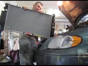 2005 2006 2007 Radiator Replacement Dodge Grand Caravan Removal Install Remove REPAIR FIX