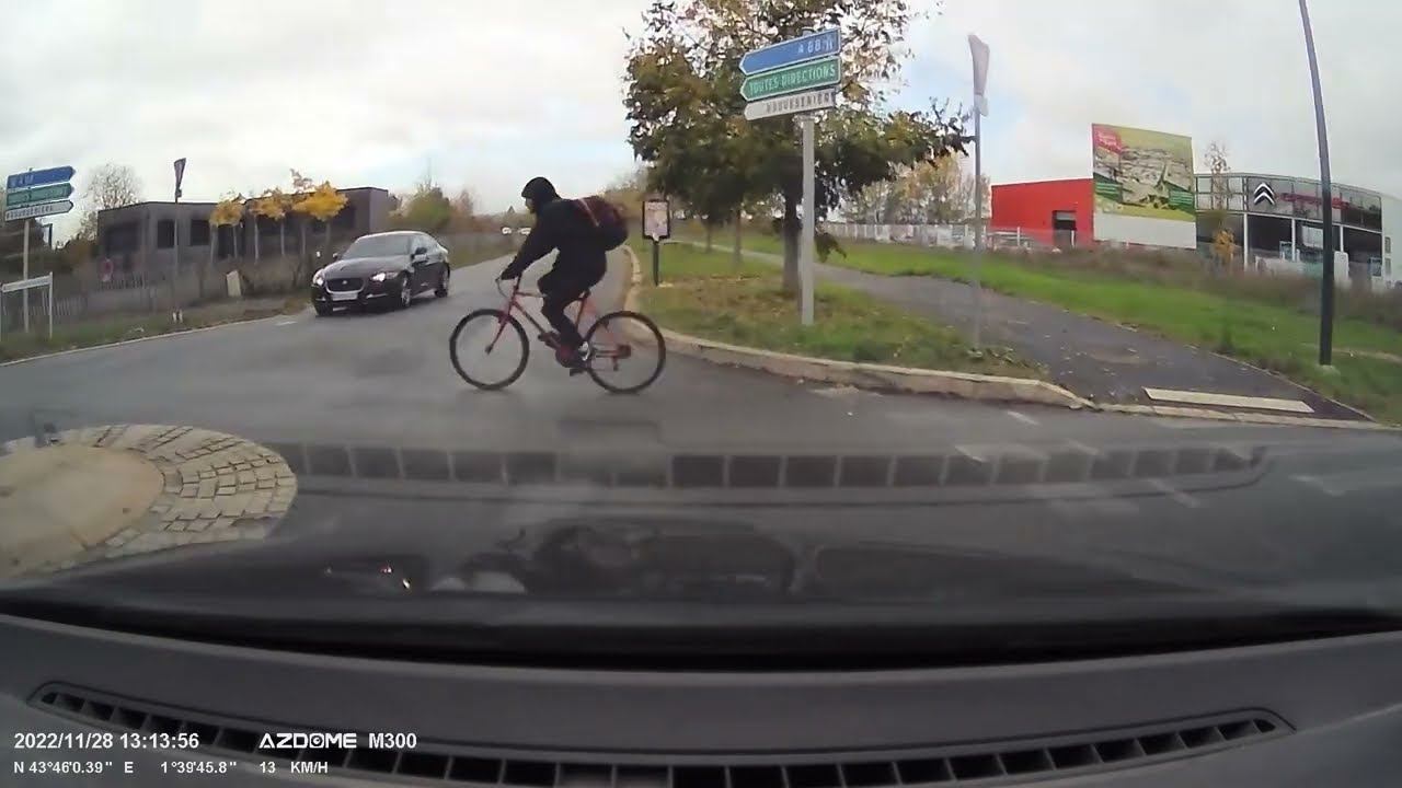 Daily Observation 12 Dashcam France. Azdome M300