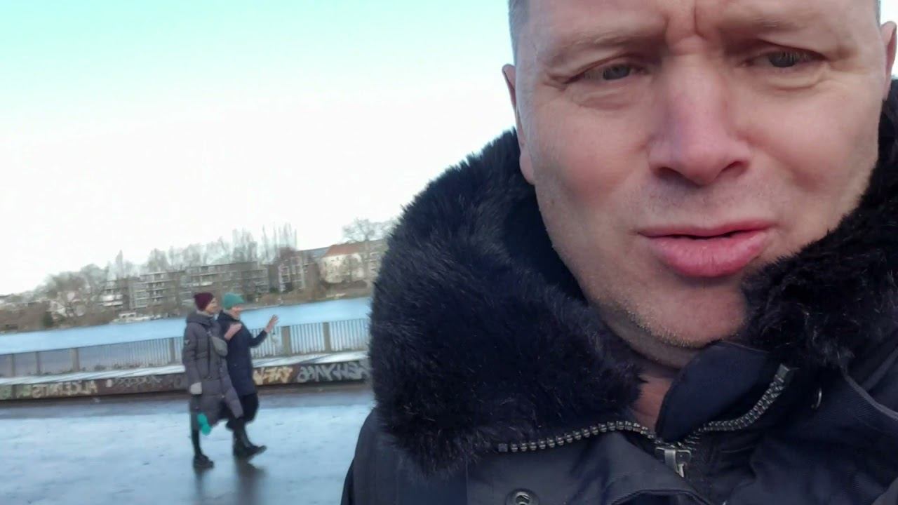 Берлин. Трептов Парк. 14.03.2021.