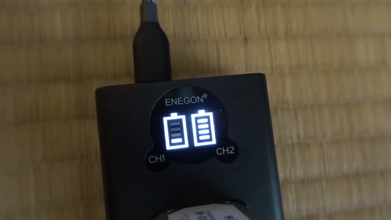NP-BX1を二つ同時に充電できる充電器 смотреть онлайн