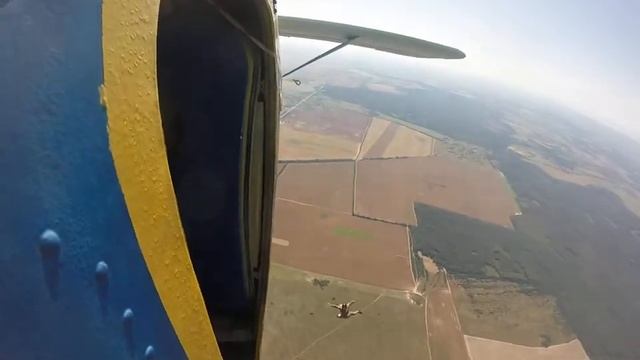 Прыжки с парашютом в Черниговском АСК Прогресс 8 08 21 GOPR6059 смотреть онлайн