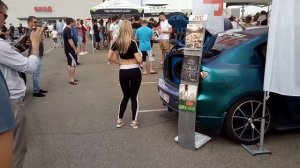 Танец Девушки на Автозвук в Краснодаре OZ MOLL 08.07.2017.mp4