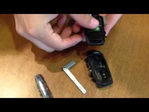 Key Battery Replacement (2012MY+) смотреть онлайн