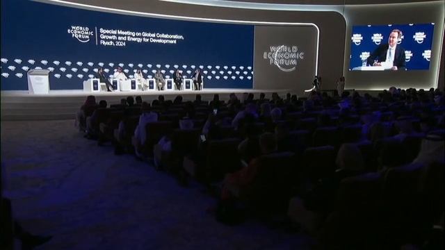 LIVE: Session on 'rejuvenating growth' at the World Economic Forum meeting in Saudi Arabia смотреть онлайн