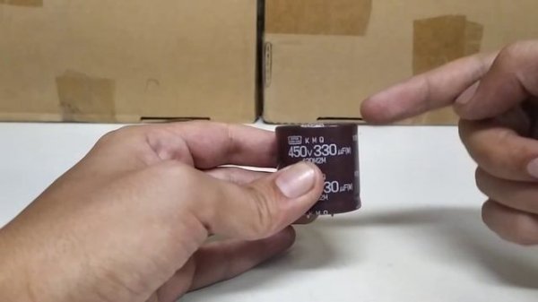 Capacitor Eletrolitico 330uf/450v Snap-in 105º 35x35mm