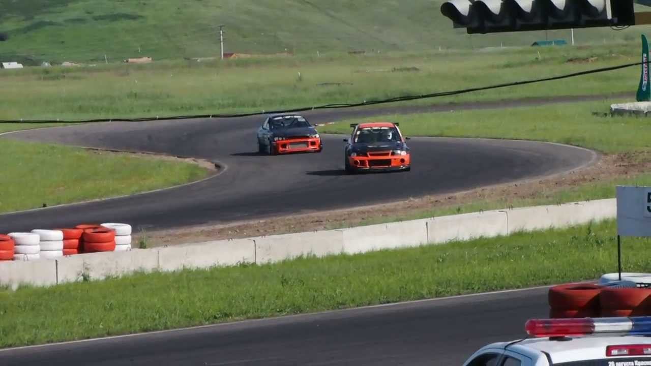 II этап GT4 2013 (#11): Завершение борьбы за 2-е место смотреть онлайн