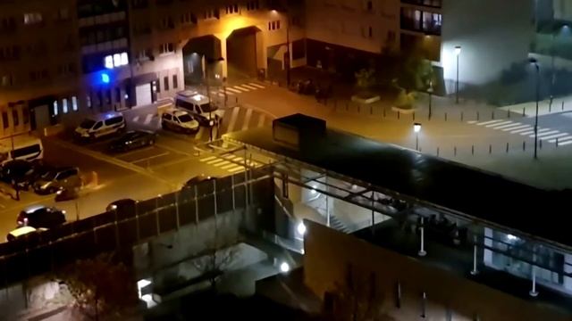Штурм полицейского участка во Франции смотреть онлайн