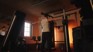 КЕРЕМ БЮРСИН И ЕГО ДОМАШНИЙ ТРЕНИРОВОЧНЫЙ ЗАЛ💪РУМ ТУР ОТ КЕРЕМА🔥ПОЛНОЕ ВИДЕО. ОЗВУЧКА