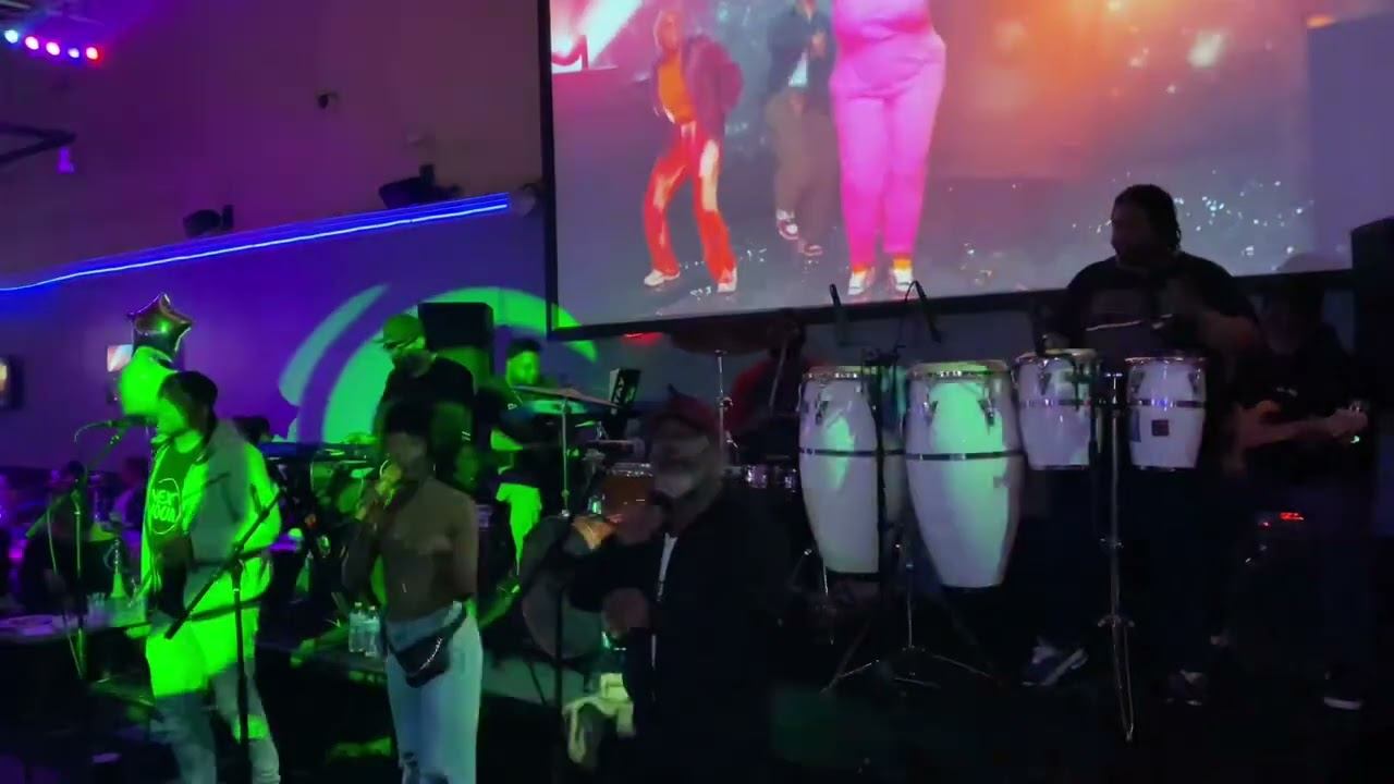 Next Hour Band live@ Babylon 12-9-22 смотреть онлайн