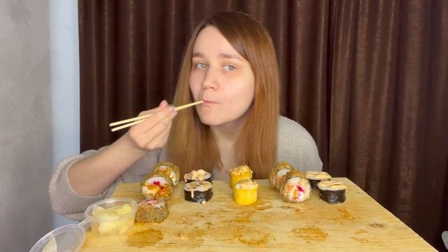 МУКБАНГ | РОЛЛЫ | ТЕМПУРА | ЧАЙ | MUKBANG смотреть онлайн