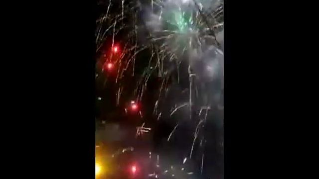 ФЕЙЕРВЕРК НА ДЕНЬ ГОРОДА 09.09.2017 года. Москве 870 лет. смотреть онлайн