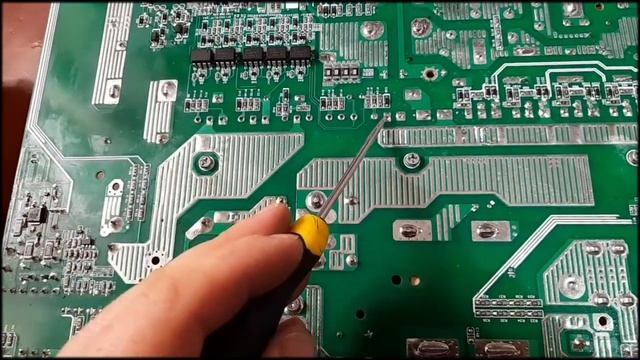 Ремонт старого Easun 5kw,200вольт на сонце смотреть онлайн