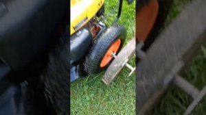 газонокосилка CHAMPION LMH5640, замена колёс на более широкие.
