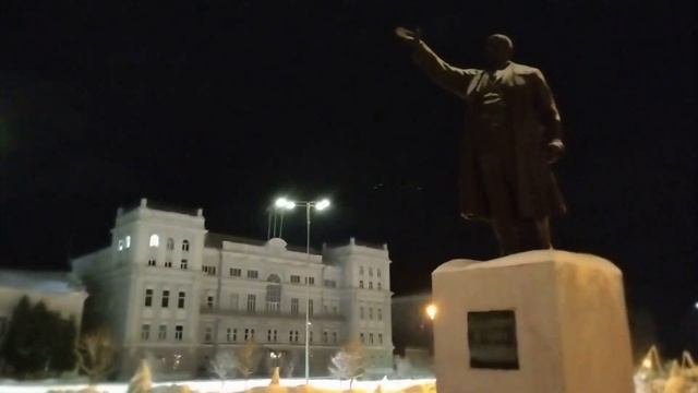 на Красной площади города Сарапула зимой смотреть онлайн