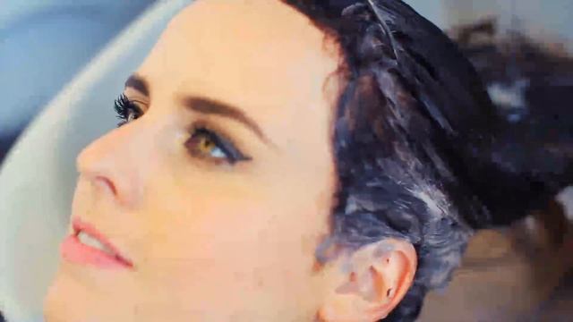 Blogger Billie Rose gets a L'Oréal Professionnel Makeover by Olaf van den Wildenberg смотреть онлайн