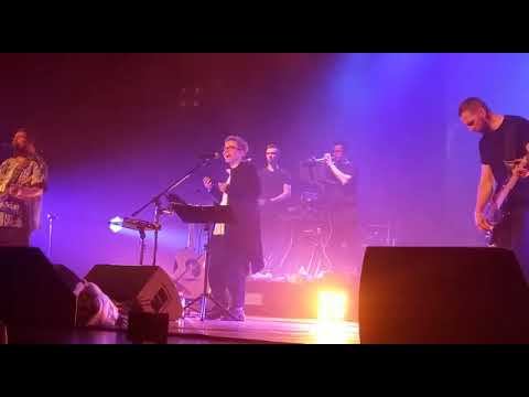 Сурганова и Оркестр -- Ливень осенний.02. 06.2022 смотреть онлайн