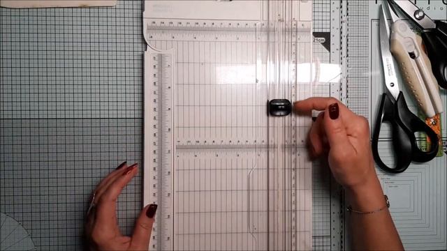 (100ème !) - Revue matériels de base Scrapbooking - Les indispensables (à mon goût) ! смотреть онлайн