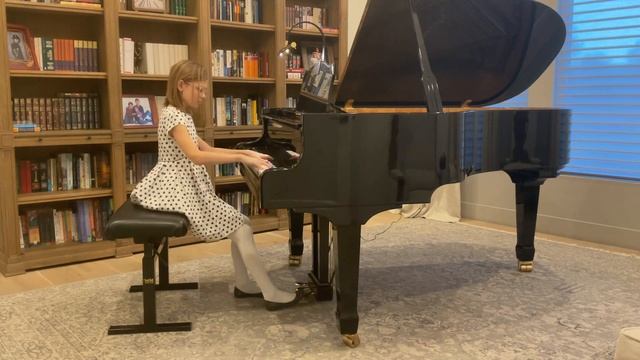 Milena Ionov, 10 yo, Shostakovich, Op. 34, Preludes 2, 3, 15 смотреть онлайн