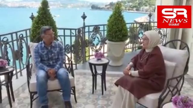 FILM STAR AAMIRKHAN MEETS AMIN RAJJAB THE WIFE OF THE PRESIDENT OF TURKISTAN THEIR RESIDENCE смотреть онлайн