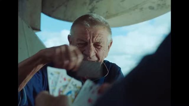 Stromae - Santé (Official Music Video) смотреть онлайн
