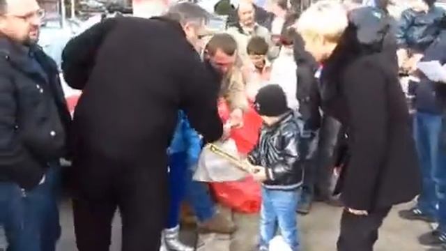 СНП НАШИ: Подела пакетића деци Космета смотреть онлайн