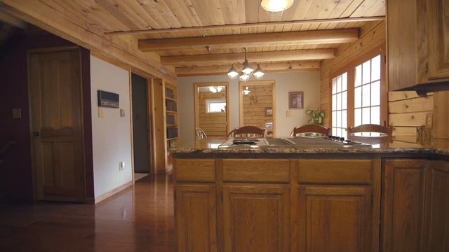Beautiful Redmond 5 Acre Estate w/Custom Log Home смотреть онлайн