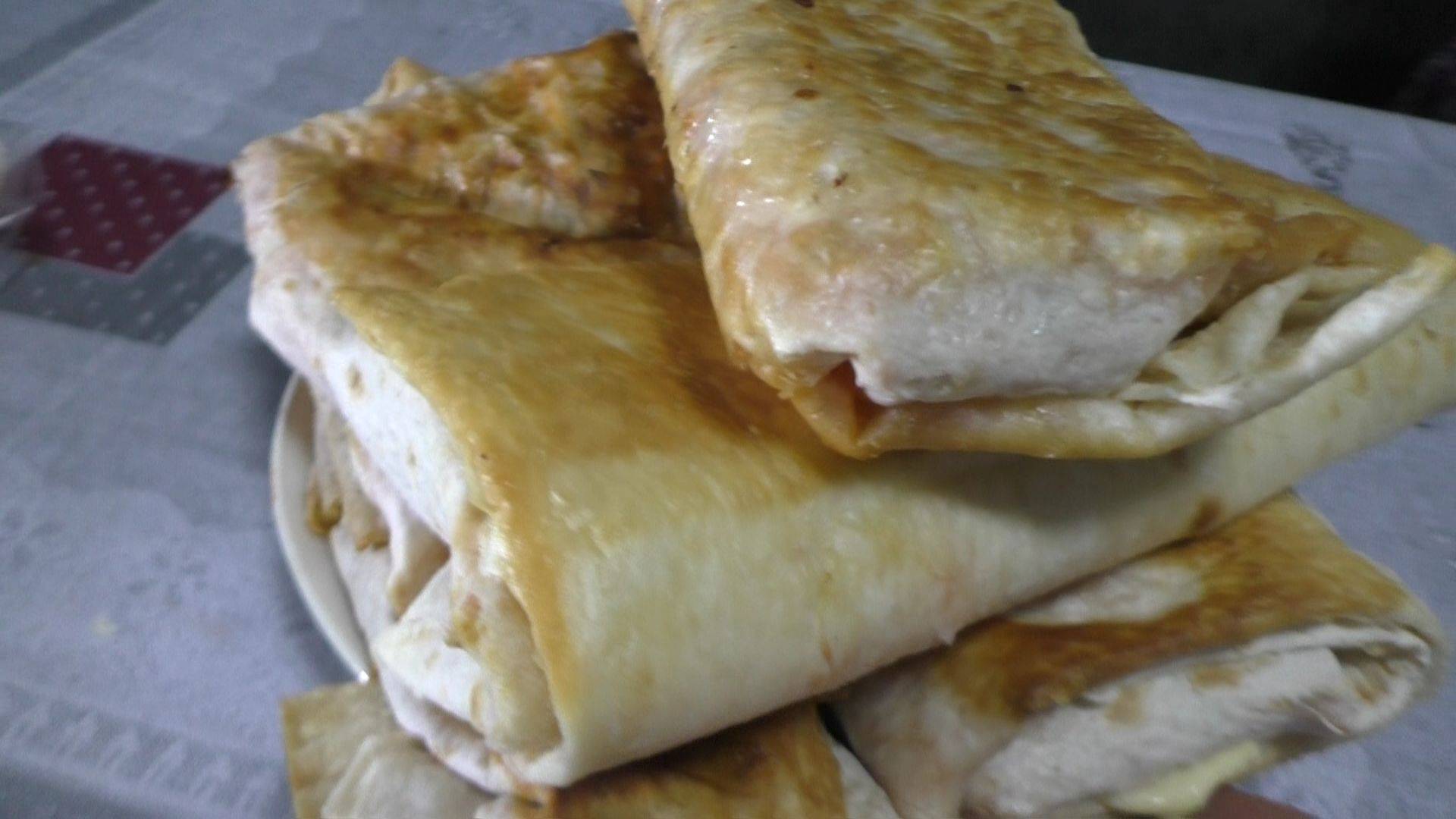 ТАТЬЯНА РАЗОШЛАСЬ! ШАУРМА ОТ ТАТЬЯНЫ! ДЛЯ МЕНЯ ЭТО ЛУЧШАЯ ШАУРМА! Грибы и ПИЦЦА ИЗ НИЧЕГО! смотреть онлайн