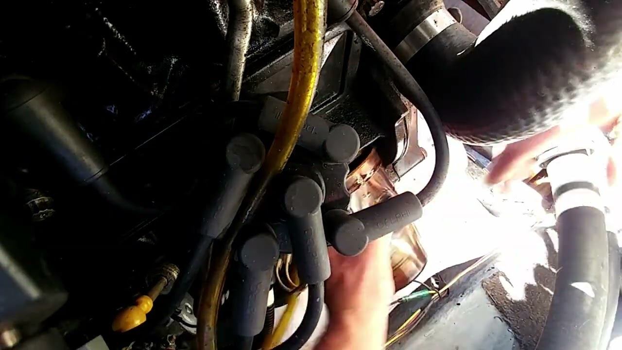Oil Change Overview on a Mercruiser 3.0L 4 cyl смотреть онлайн