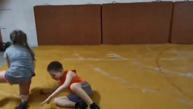 Онлайн-профпроба учащихся по борьбе вольной (2) смотреть онлайн