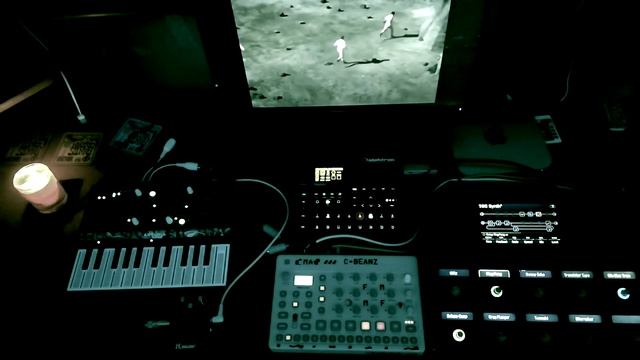 Bit By Bit - DMAT - Elektron Digitakt/Model:Cycles/Arturia Microfreak/Boss DM-2w/Line 6 Helix смотреть онлайн