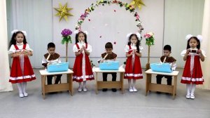 "На зелёном лугу" Ансамбль  "Домисолька"