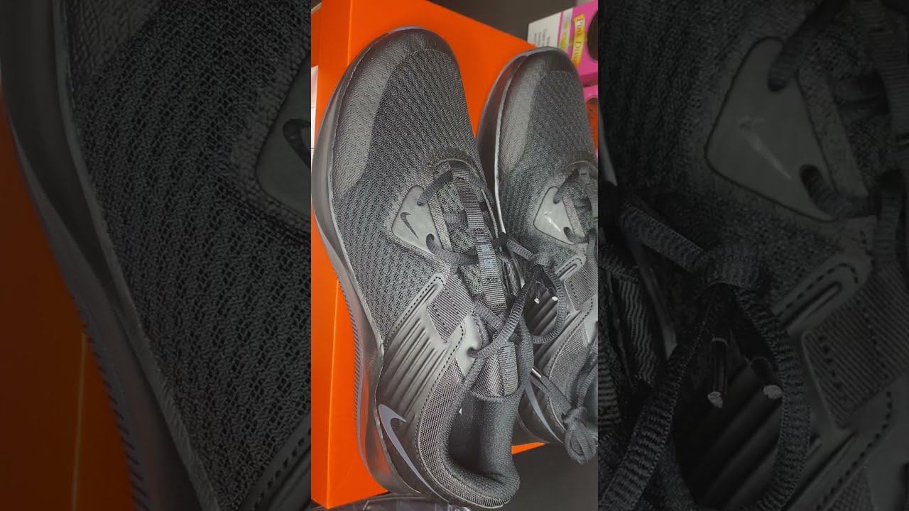 Nike MC Trainers Review смотреть онлайн