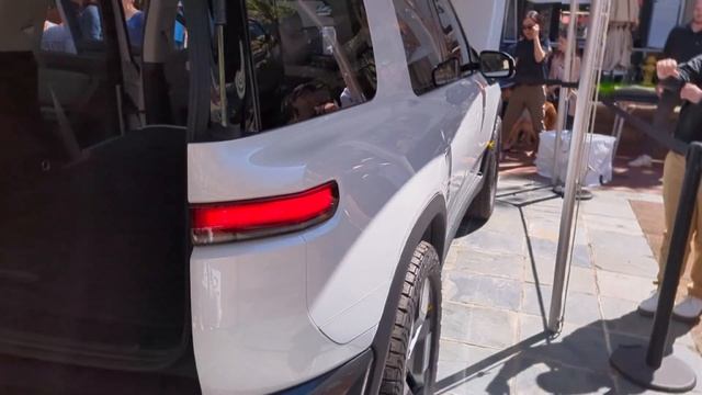 Seeing the R2 and R1T at Rivian Day Santana Row in San Jose CA смотреть онлайн