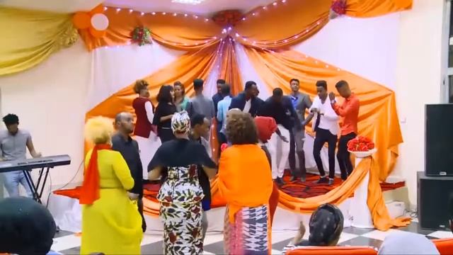 UBAXII QALBIGA DEEQDAY New Somali HD BY Amina Iyo Xariir Axmed смотреть онлайн