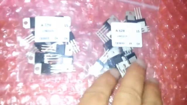 Linear Voltage Regulators : stable power supply of 3.3v and 5v for your electronic projects смотреть онлайн