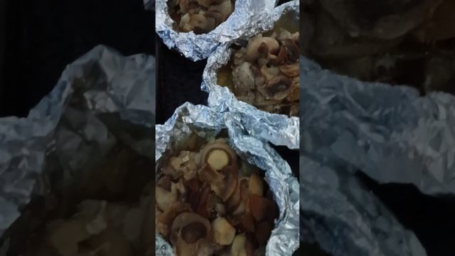 Мясо в фольге с Грибами. смотреть онлайн