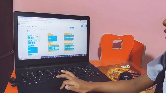 RGB LED with Microbit on Tinkercad смотреть онлайн