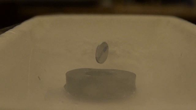 Superconductor 1080p смотреть онлайн