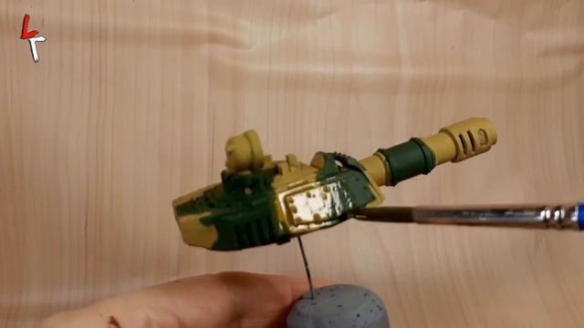 Красим танк LEMAN RUSS кистью в игровой камуфляж Astra Militarum смотреть онлайн