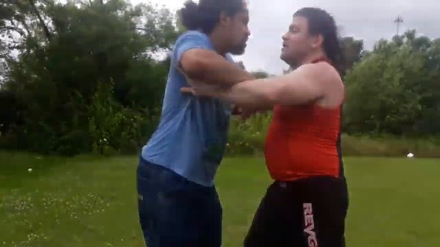 THIS ISN'T BULLSHIDO 4! w 6'4" 260 lb Big Henry Well the last bit is part Bullshido Part Possibilit смотреть онлайн