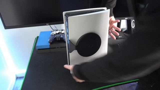How to ATTACH Stand to PS5 for Vertical or Horizontal Position (Install PS5 Base Tutorial) смотреть онлайн