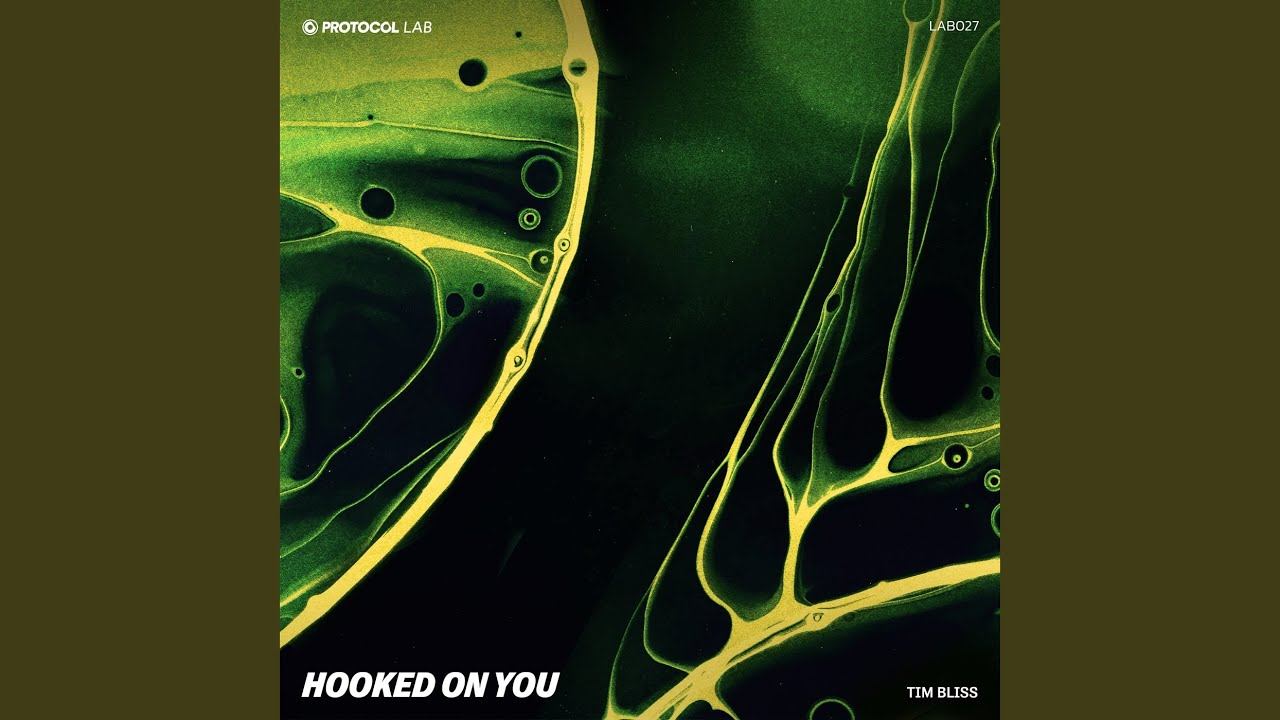 Hooked On You (Extended Mix) смотреть онлайн