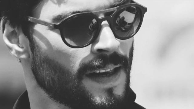 Impactante declaración de Akın Akınözü: Romperé mi silencio por mi esposa смотреть онлайн