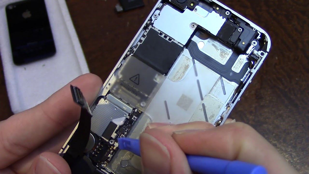 Replacing the screen on a $2 iPhone 4S смотреть онлайн