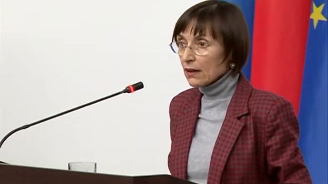 Cartea Rosie смотреть онлайн