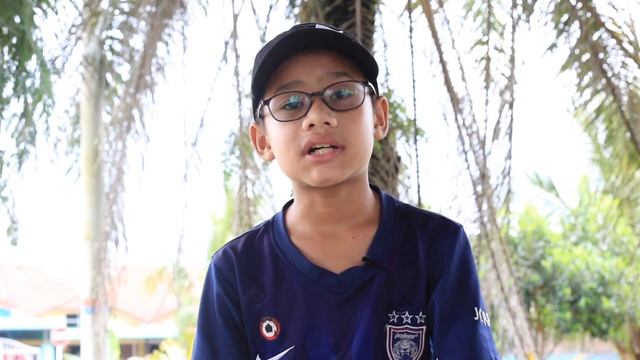 AMONG US ( Game Review ) | @m.aidilsyahmi_ | Fad Farid Review смотреть онлайн