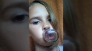 Как накачать губы за минуту